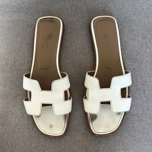 Hermes Oran Sandal size 39